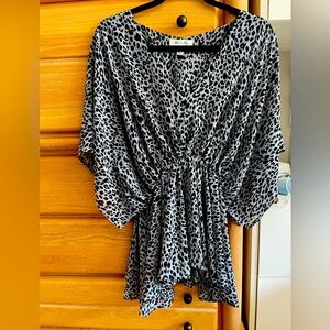 Cheetah print flowy top